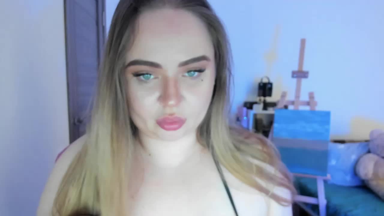 Shy_foxY Adult Chat September 30, 2026