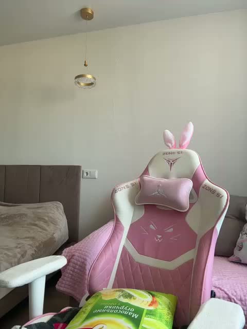 -Valeria- Adult Chat September 29, 2026