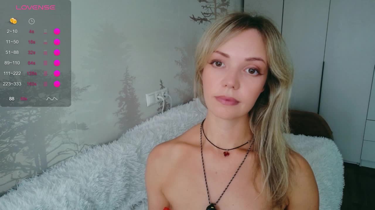 Red_Rose_98 Adult Chat September 30, 2026