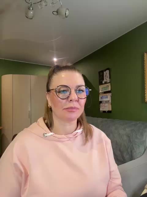 Veronika_Gold Adult Chat September 29, 2026