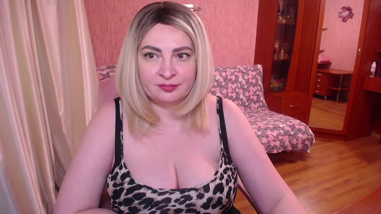 -MeowMeow- Adult Chat September 29, 2026