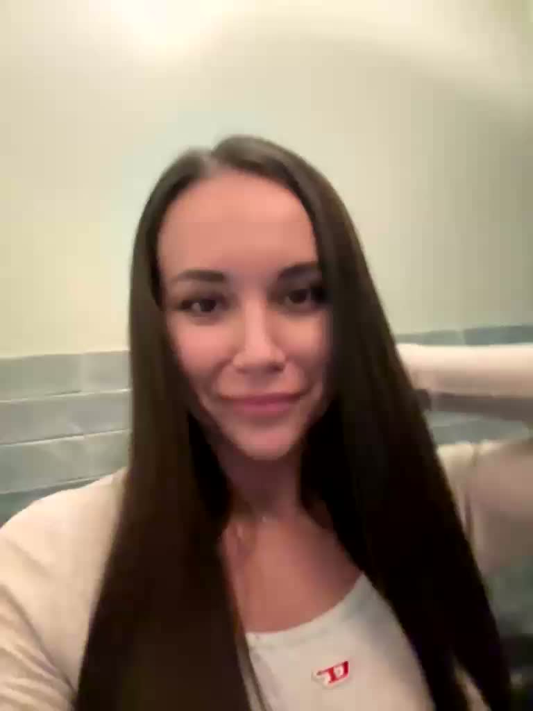 QWEENII Adult Chat September 29, 2026