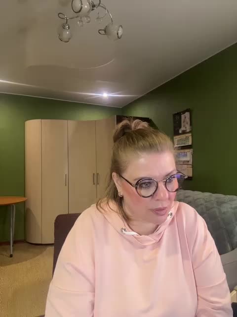Veronika_Gold Adult Chat September 30, 2026