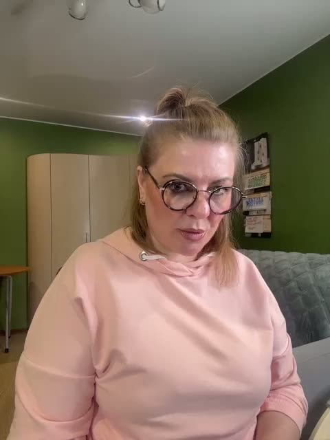 Veronika_Gold Adult Chat September 30, 2026