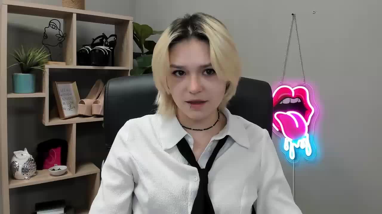 SweetLilyxo Adult Chat September 30, 2026