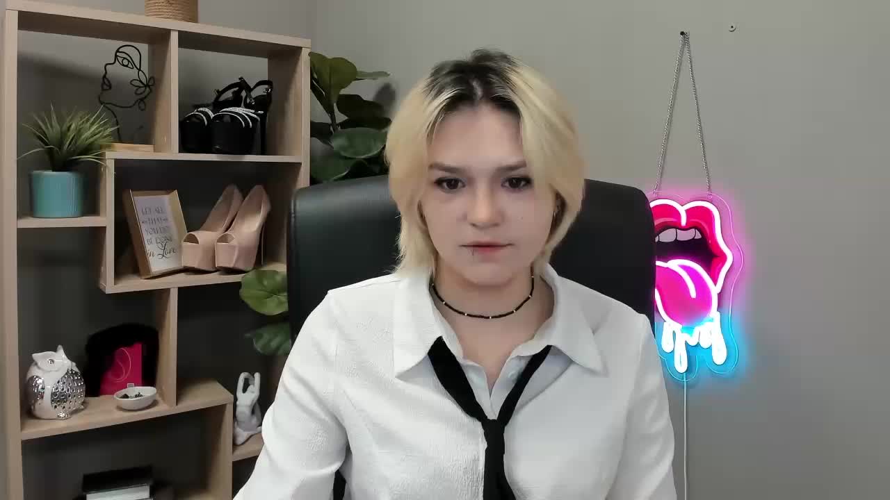SweetLilyxo Adult Chat September 30, 2026