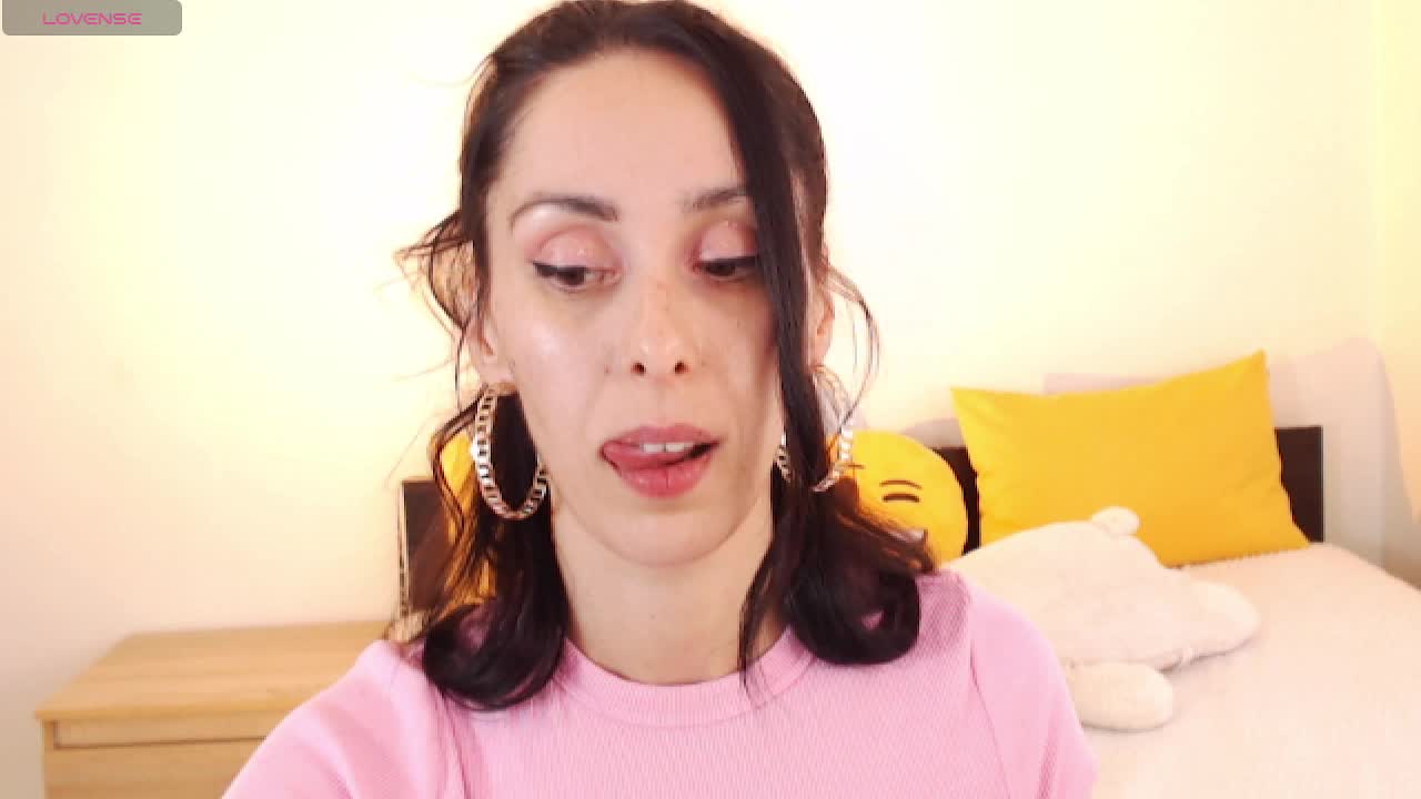 ValeriaFoxx Adult Chat September 30, 2026