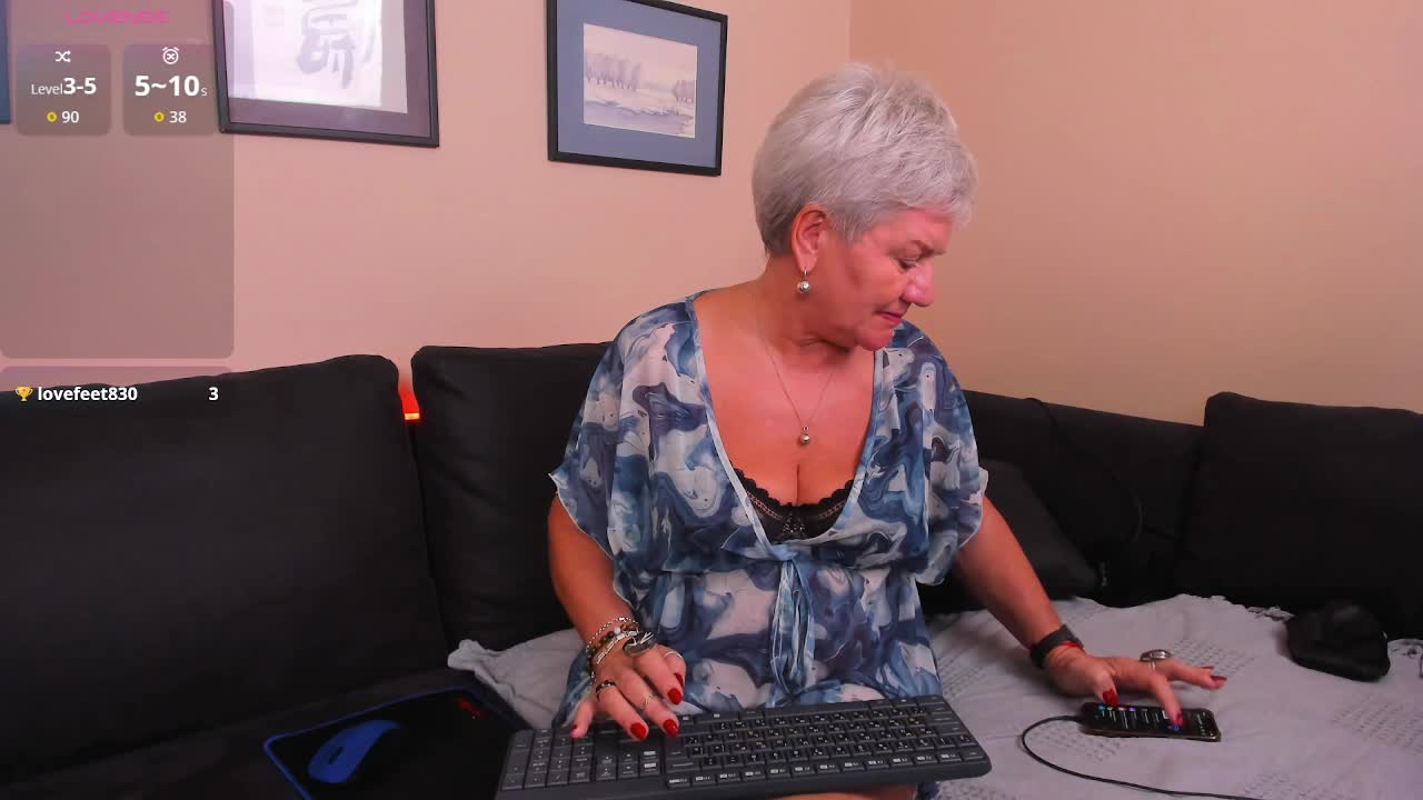 roxana-brooks Adult Chat September 30, 2026
