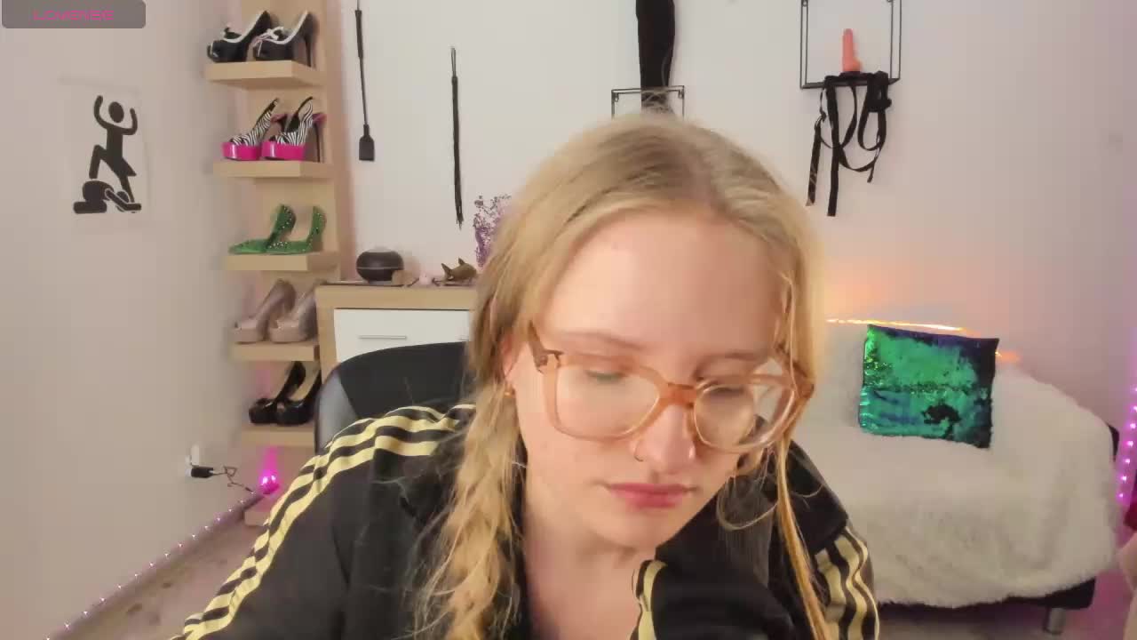 NancyErotic Adult Chat September 30, 2026