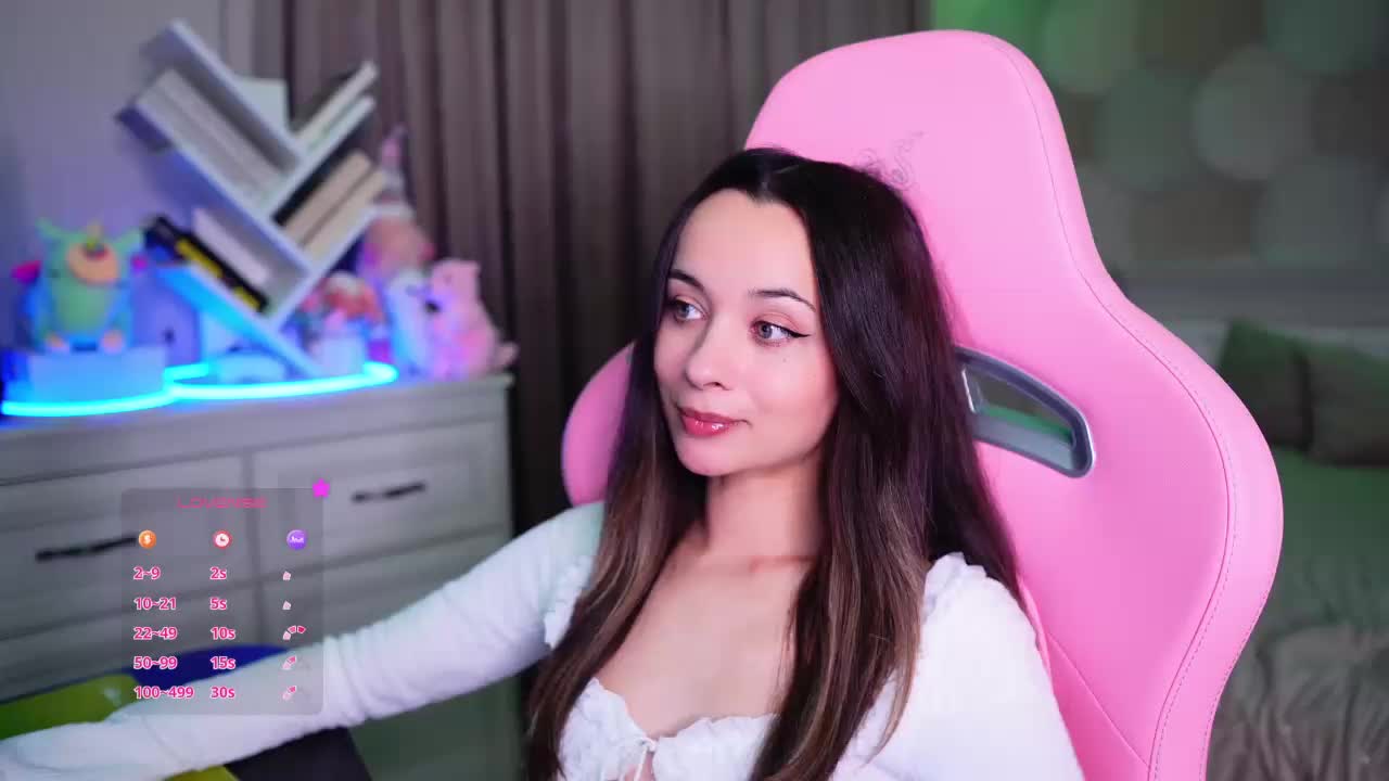 JuicyAngel Adult Chat October 1, 2026
