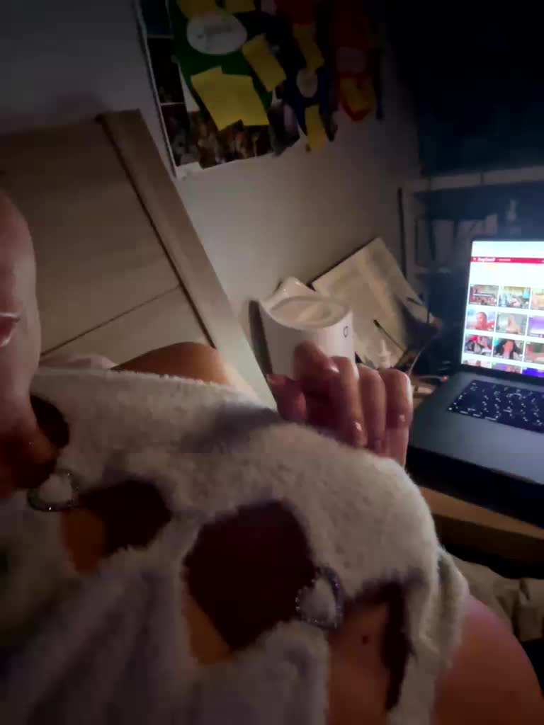 QWEENII Adult Chat September 30, 2026
