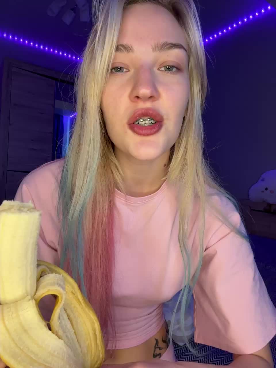 AlinnaAnnila Adult Chat September 30, 2026