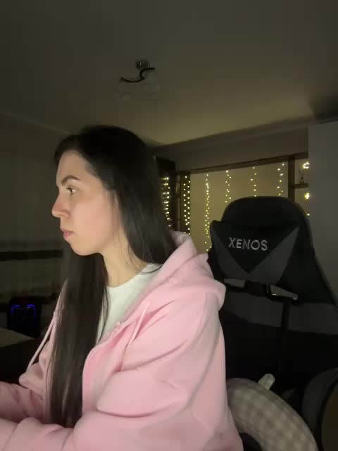 Vika19981 Adult Chat September 30, 2026
