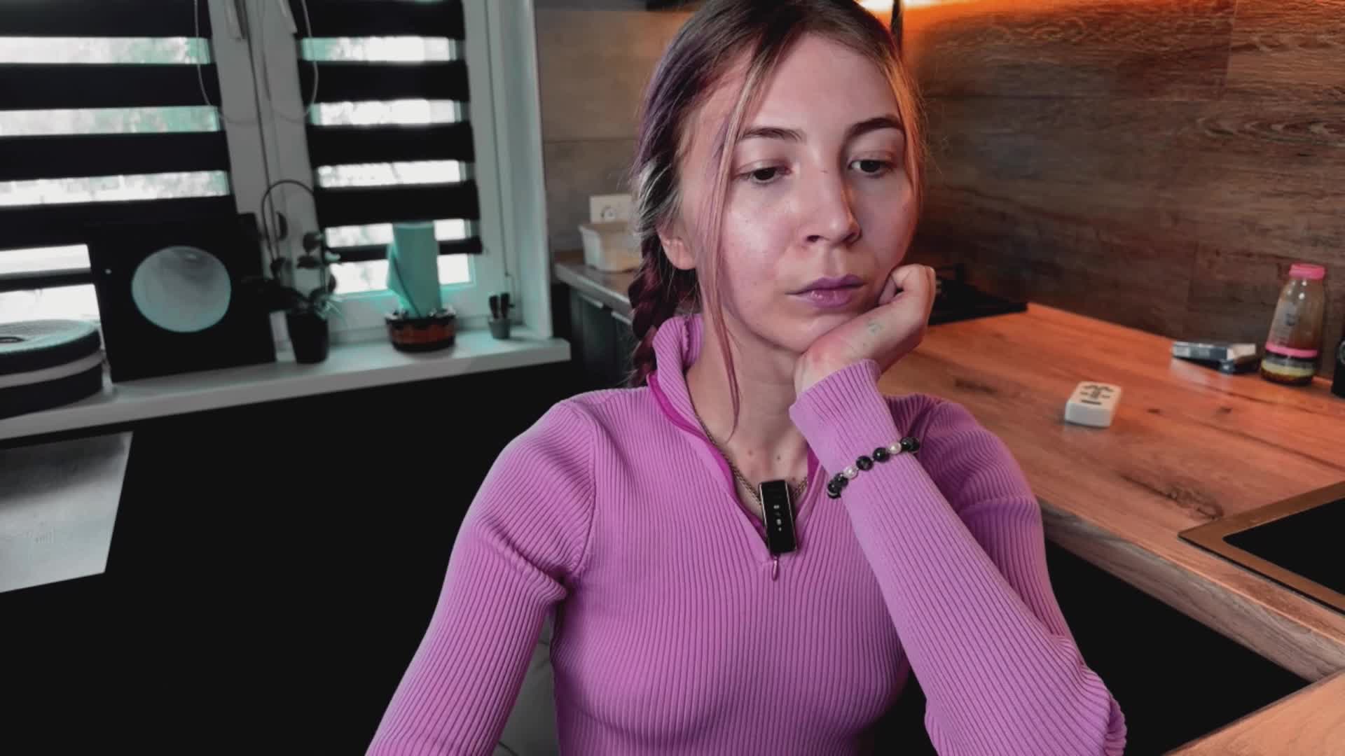 Na-izi Adult Chat September 30, 2026
