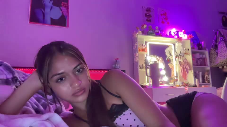zoeybrookss Adult Chat October 1, 2026