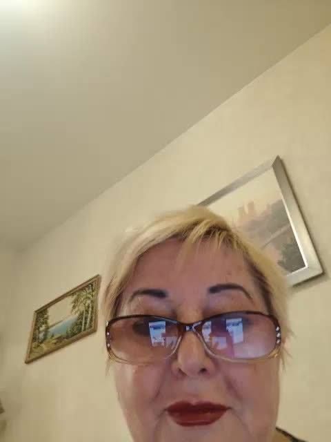 KarinkaSweet Adult Chat October 1, 2026