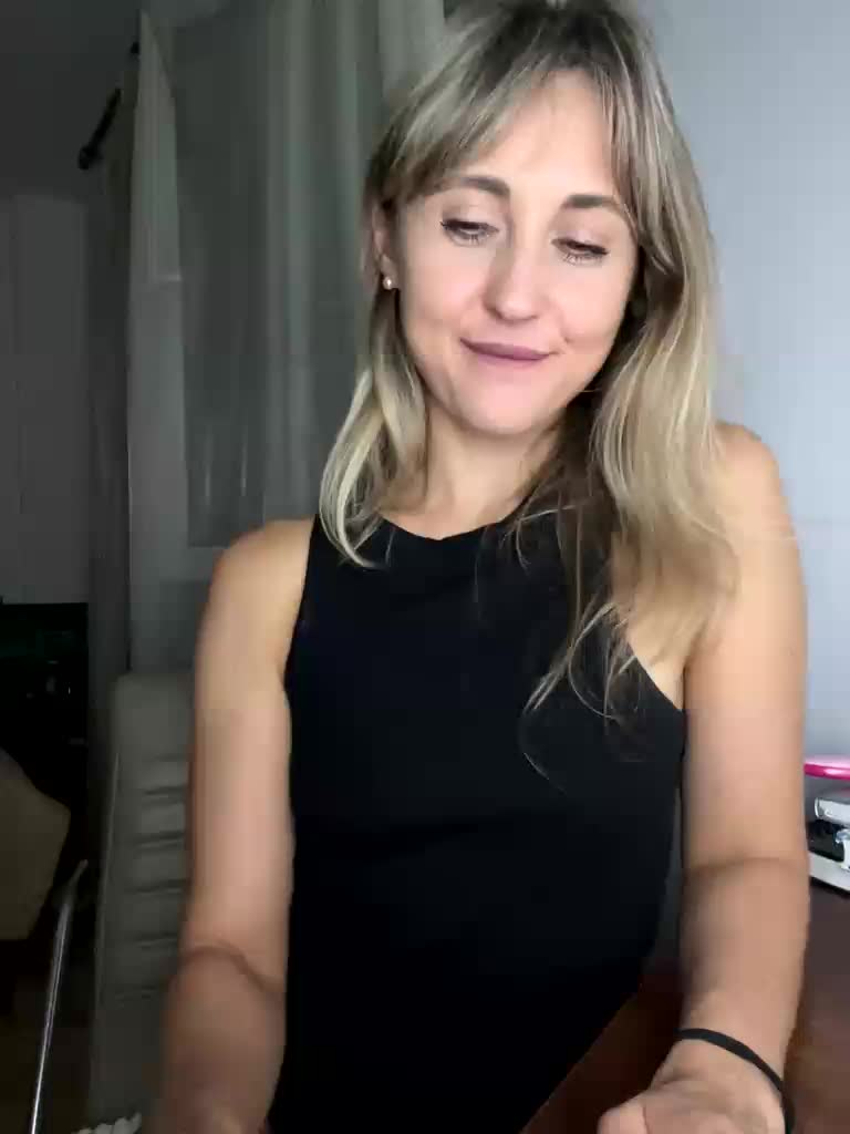 LunaSecret1 Adult Chat October 1, 2026