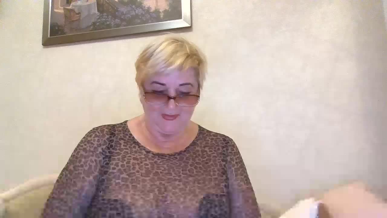 KarinkaSweet Adult Chat October 2, 2026