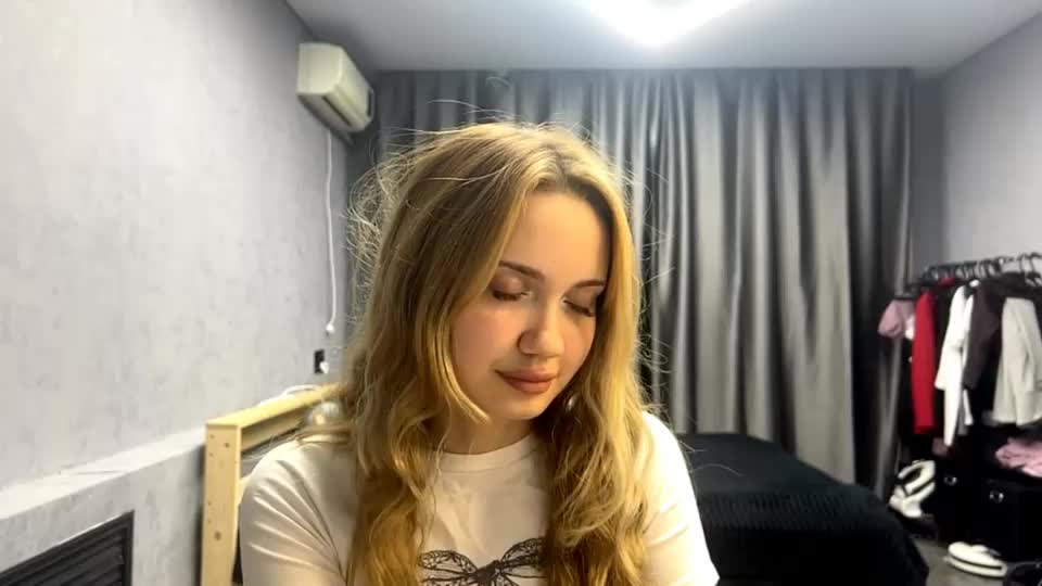 sweet_bluue Adult Chat October 2, 2026