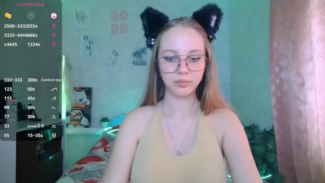 ViviVivienne Adult Chat October 3, 2026