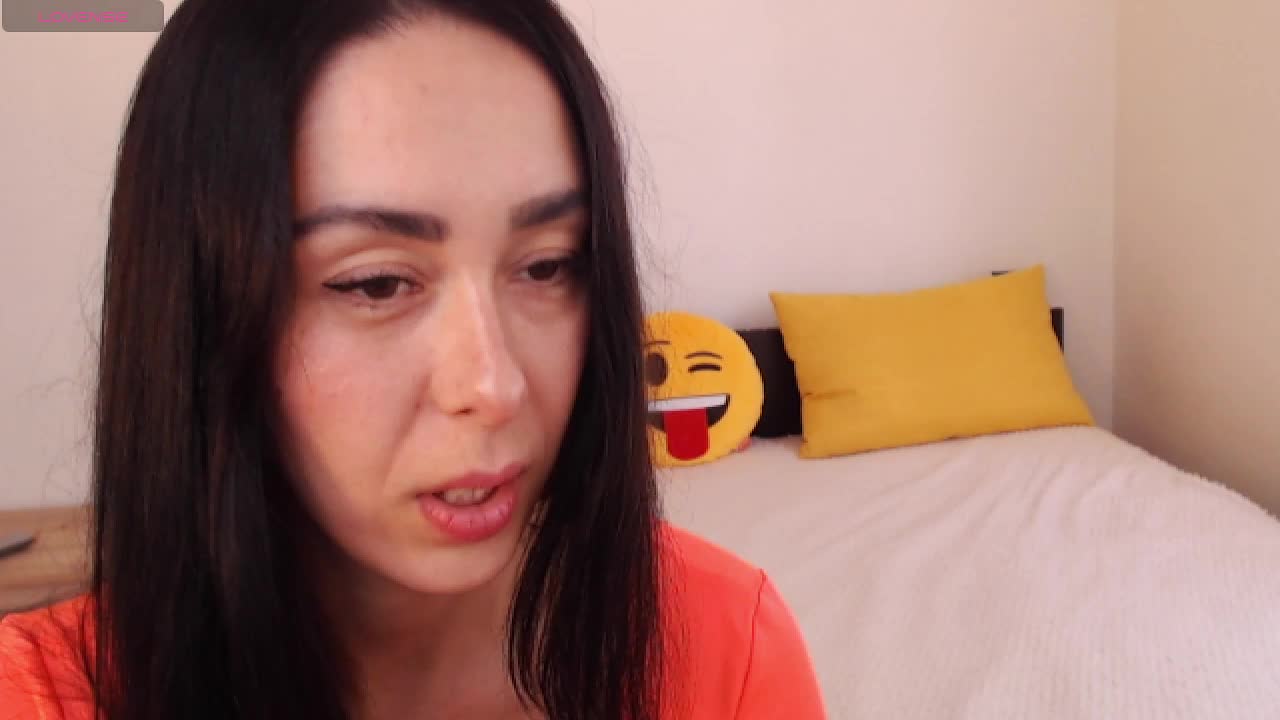 ValeriaFoxx Adult Chat October 3, 2026