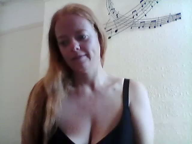 redheadnextdooruk Adult Chat October 3, 2026