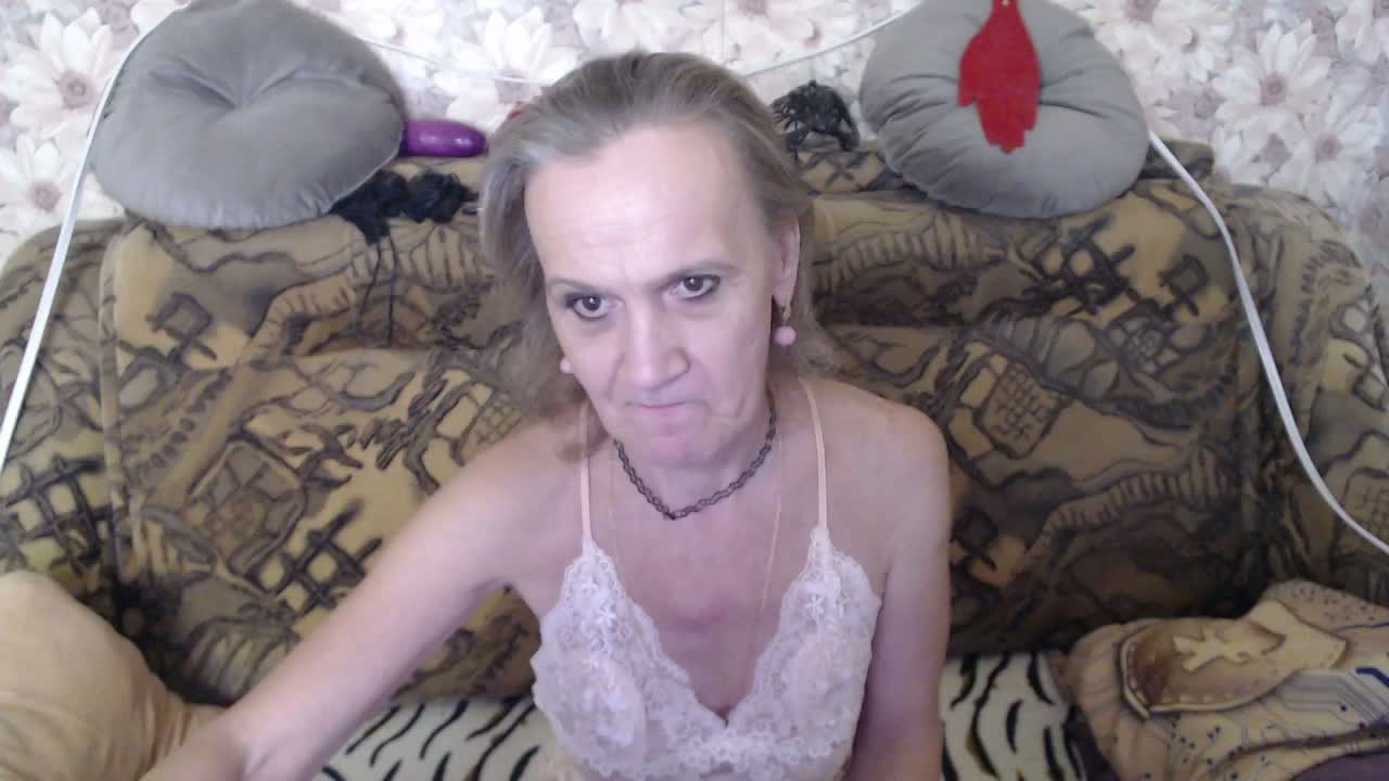 miss-bekker23 Adult Chat October 3, 2026
