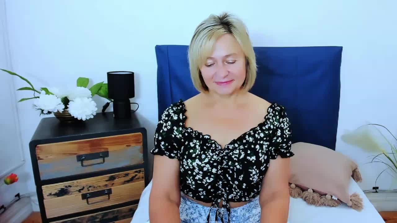 MarieneMature Adult Chat October 3, 2026