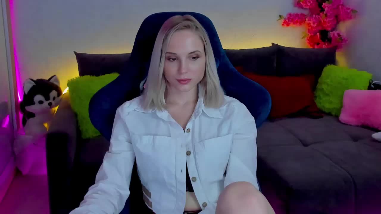 GinaGinaLove Adult Chat October 3, 2026