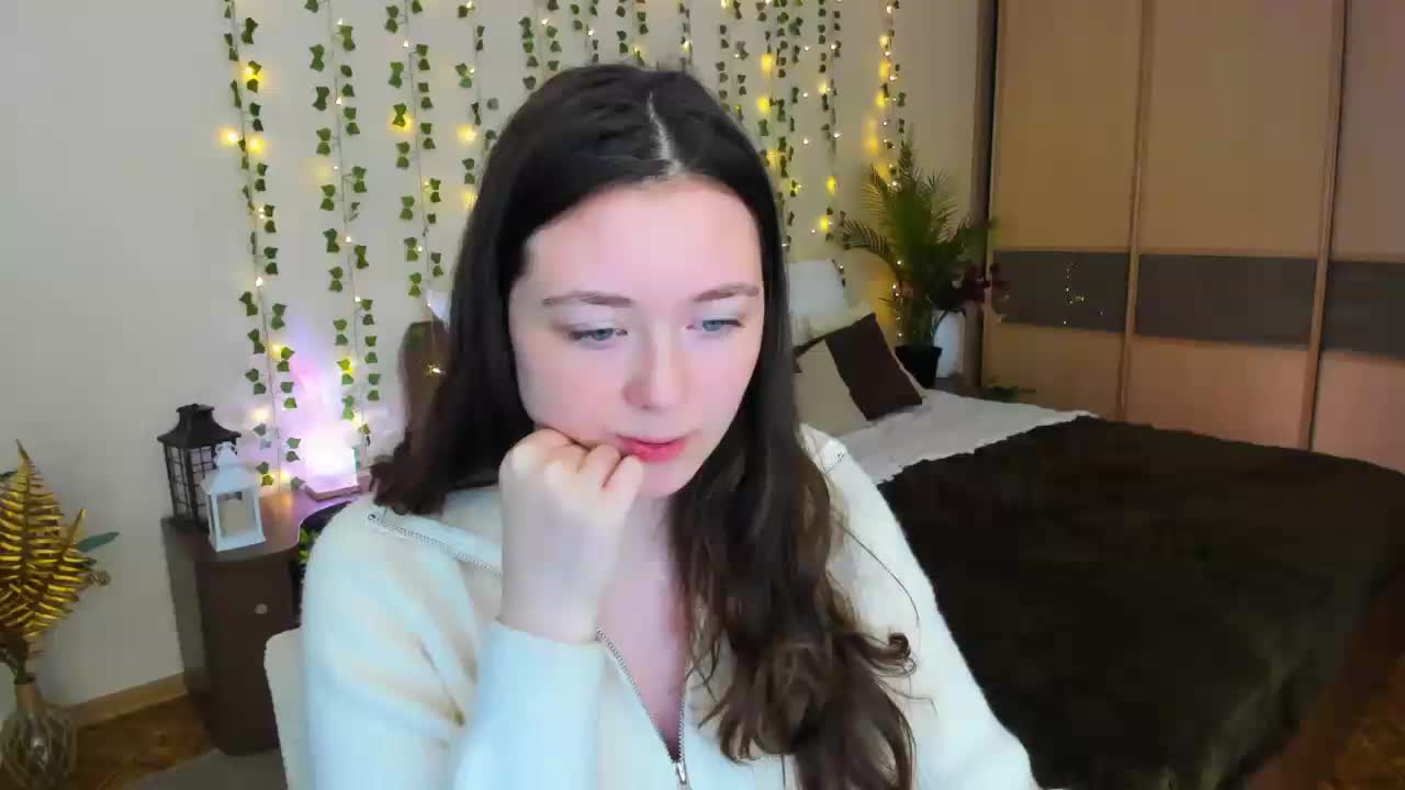 AlluringLookk Adult Chat October 3, 2026