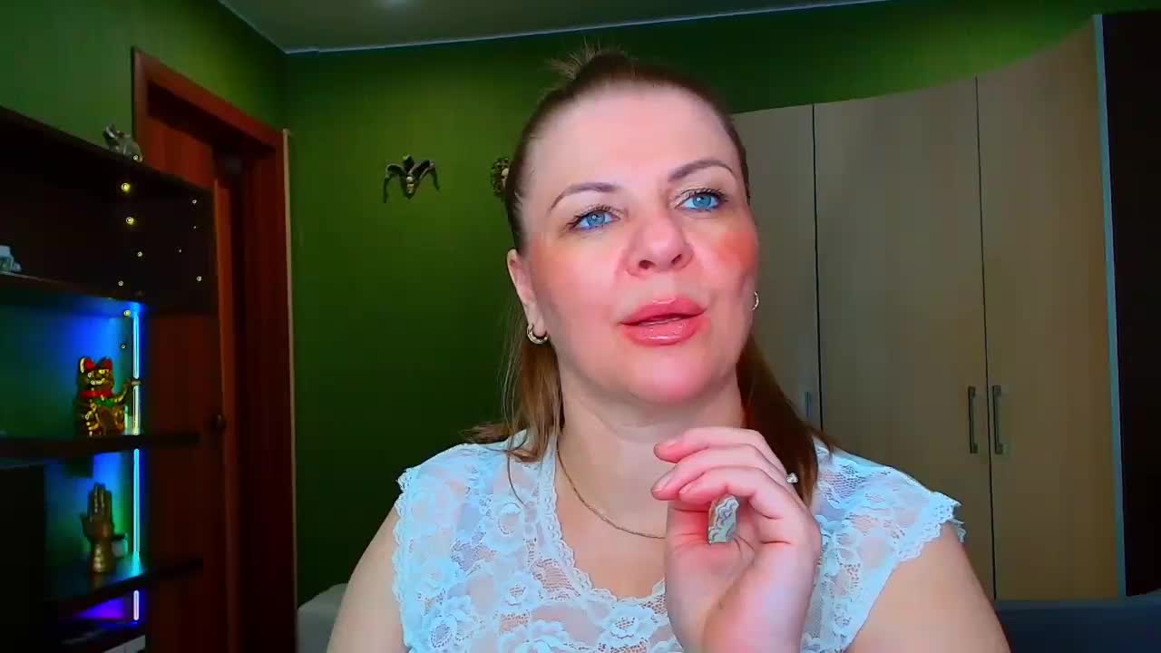 Veronika_Gold Adult Chat October 3, 2026
