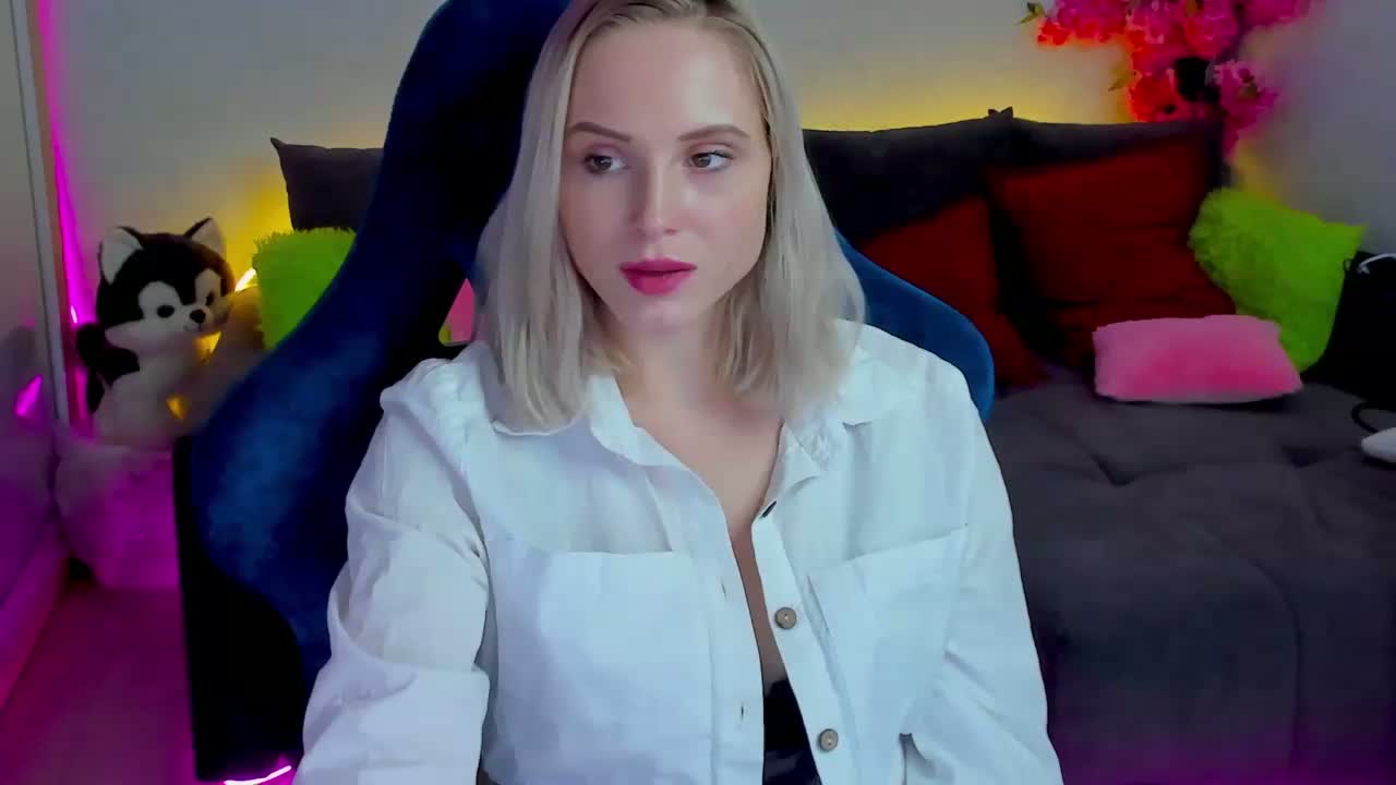GinaGinaLove Adult Chat October 3, 2026