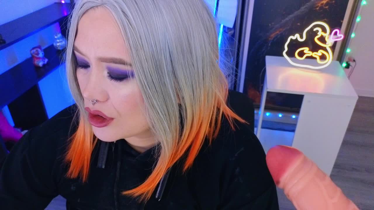 Laura-Wicked Adult Chat October 4, 2026
