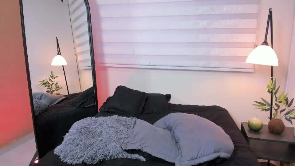 sophie_ivy Adult Chat October 4, 2026