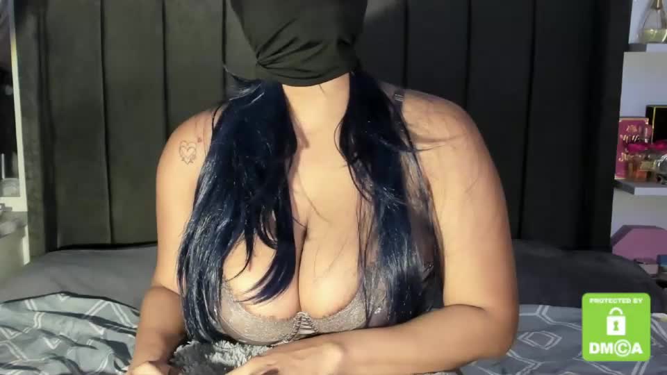 esmeralda_qamar Adult Chat October 4, 2026