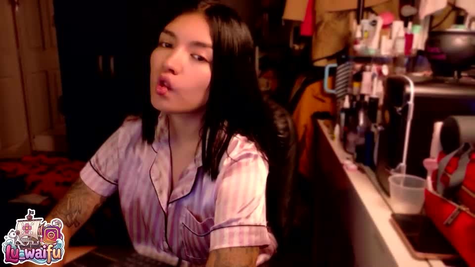 isis_waifu Adult Chat October 4, 2026