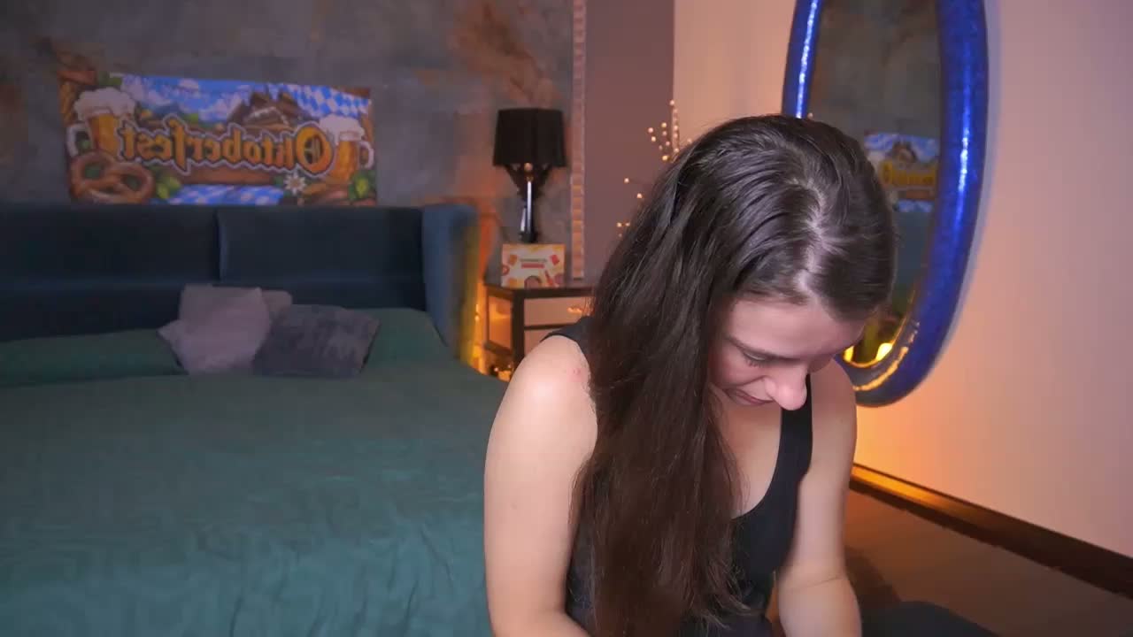 LittleJulii Adult Chat October 4, 2026