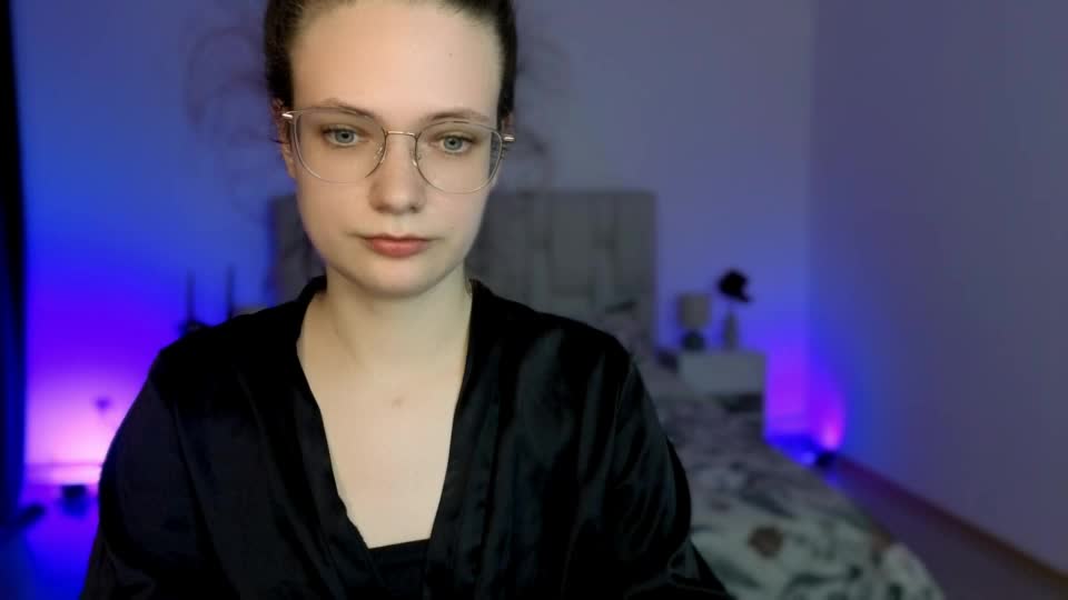 curly_kittenn_ Adult Chat October 4, 2026
