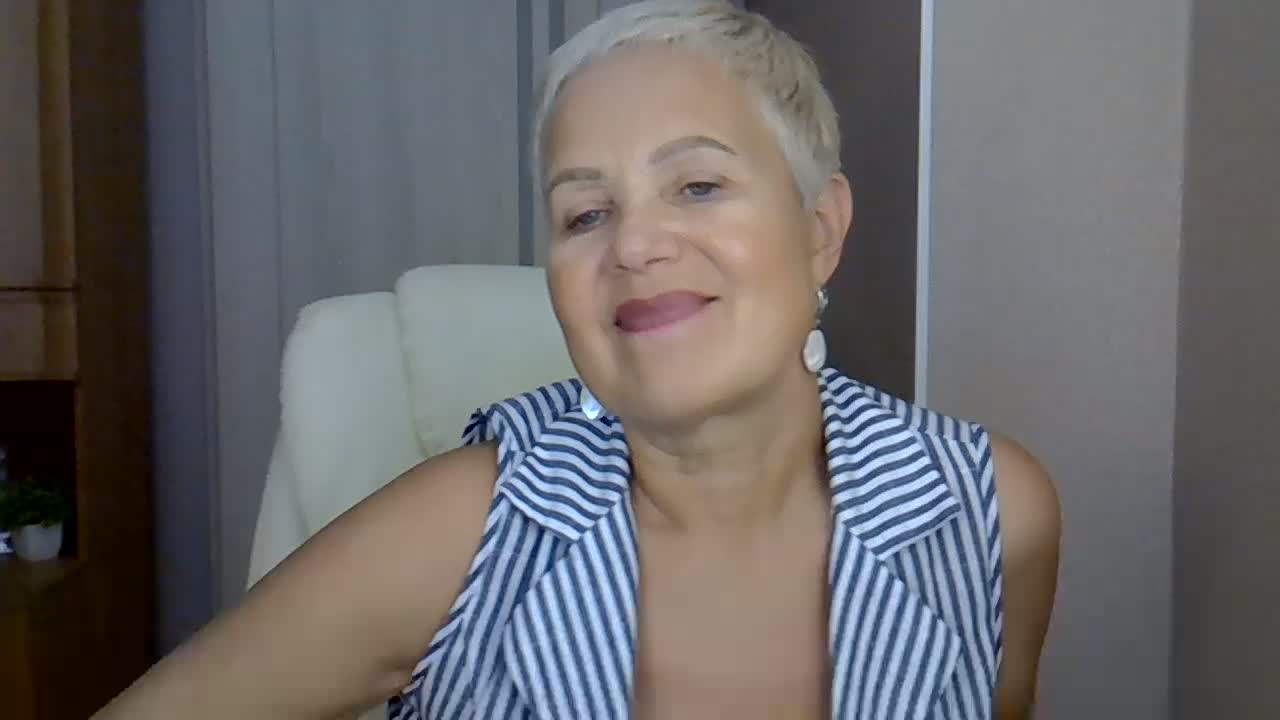 MadamMadam Adult Chat October 4, 2026