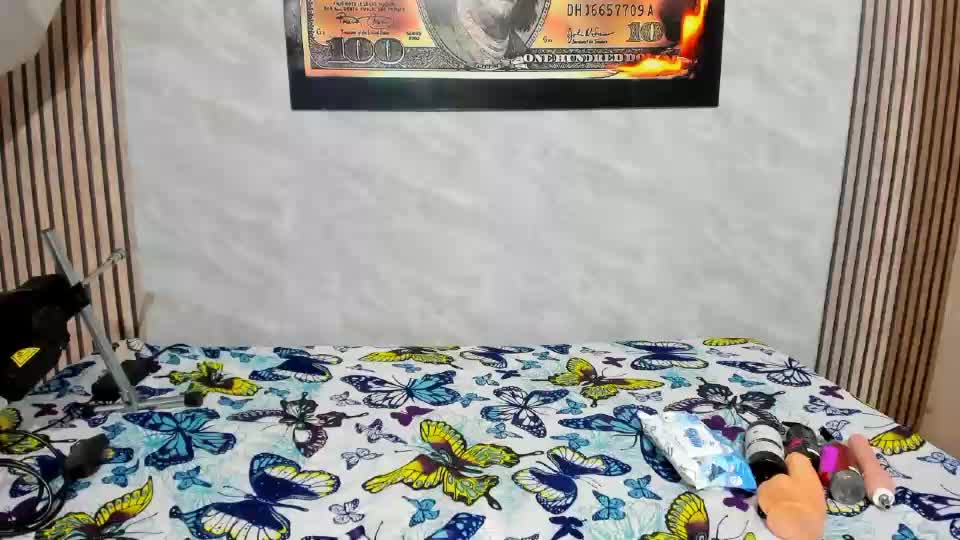 lily_blues Adult Chat October 4, 2026