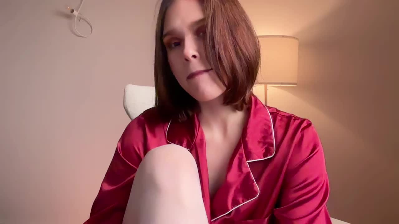 StacyLuxxe Adult Chat October 4, 2026