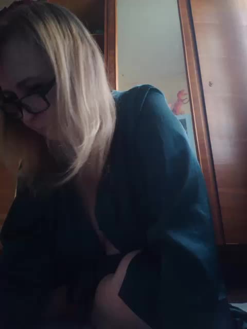 Alina1965 Adult Chat October 4, 2026