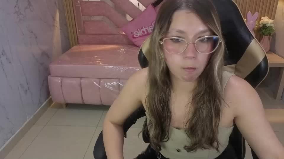 vanessa_tf1 Adult Chat October 4, 2026