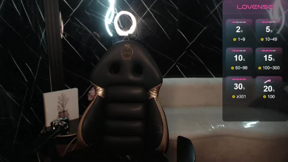 luna_dreamwet Adult Chat October 4, 2026