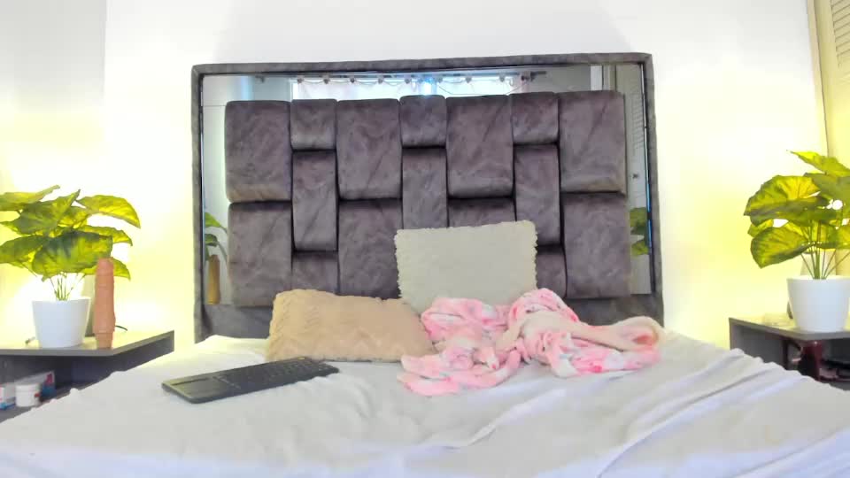 celeste__rous Adult Chat October 5, 2026