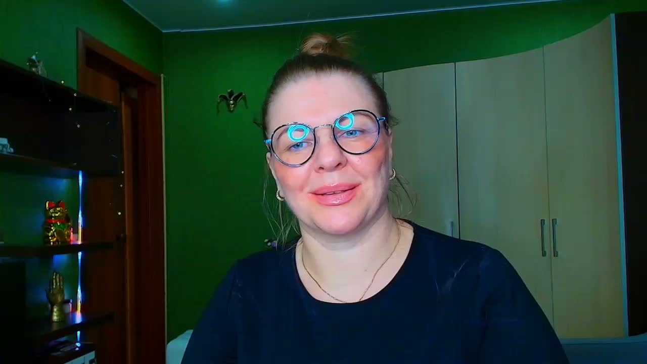 Veronika_Gold Adult Chat October 5, 2026