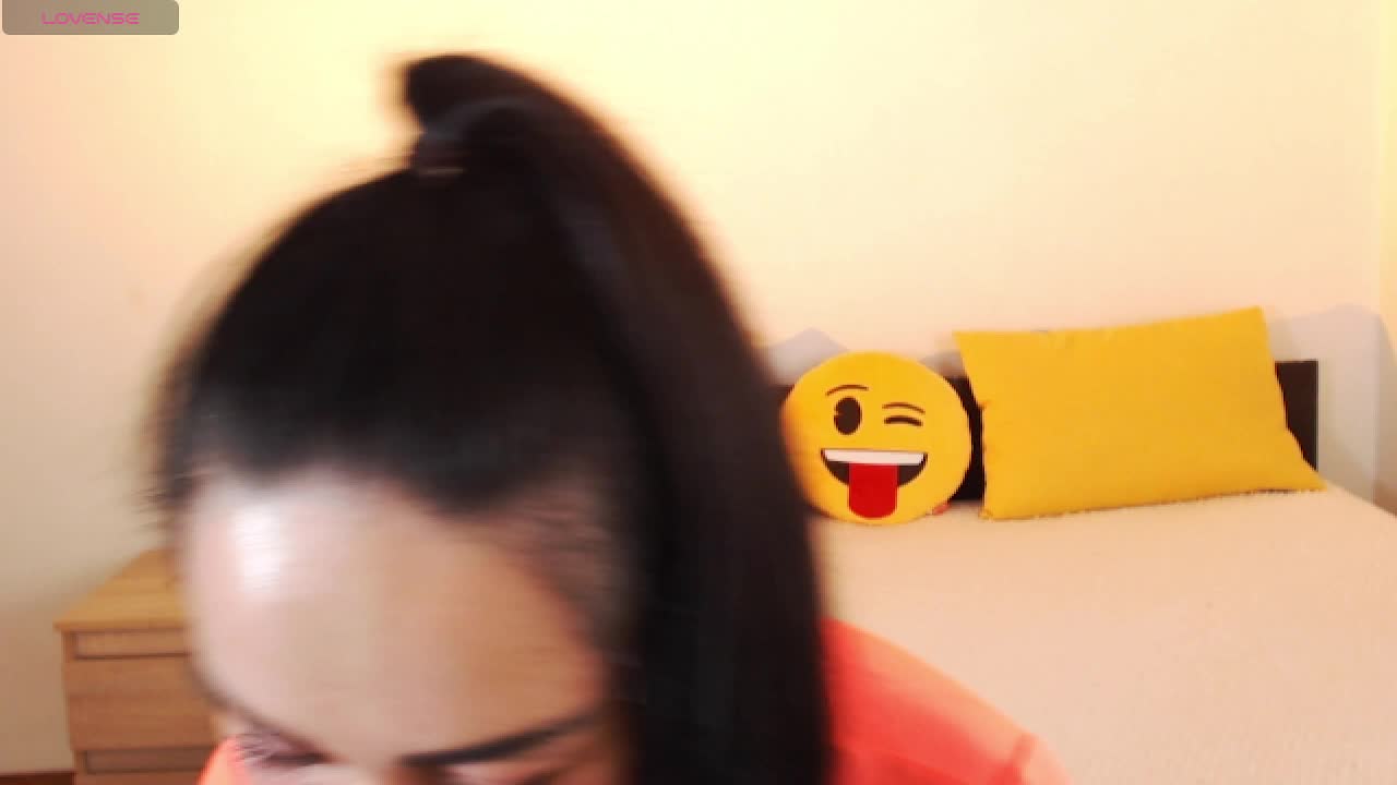 ValeriaFoxx Adult Chat October 5, 2026