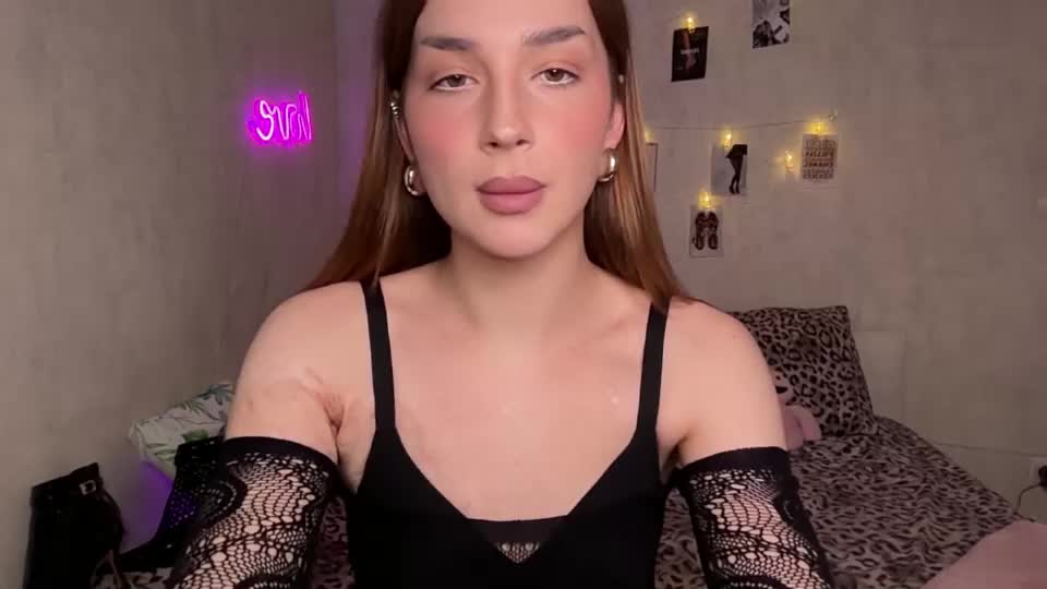 violettascarlett_ Adult Chat October 5, 2026