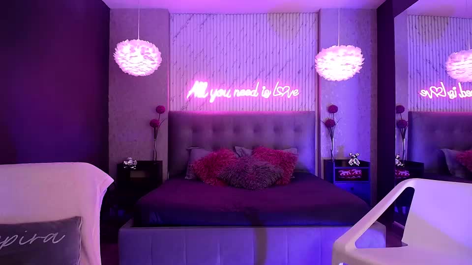 leni_moon Adult Chat October 5, 2026