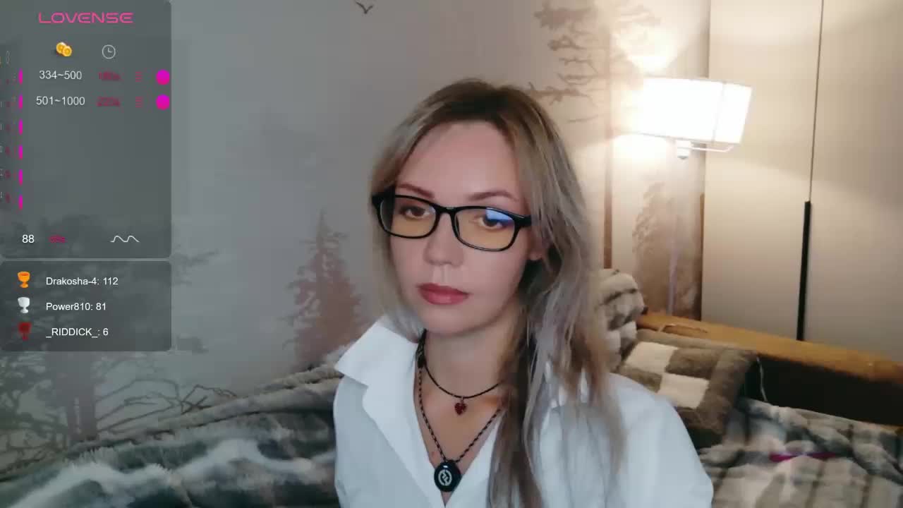 Red_Rose_98 Adult Chat October 5, 2026